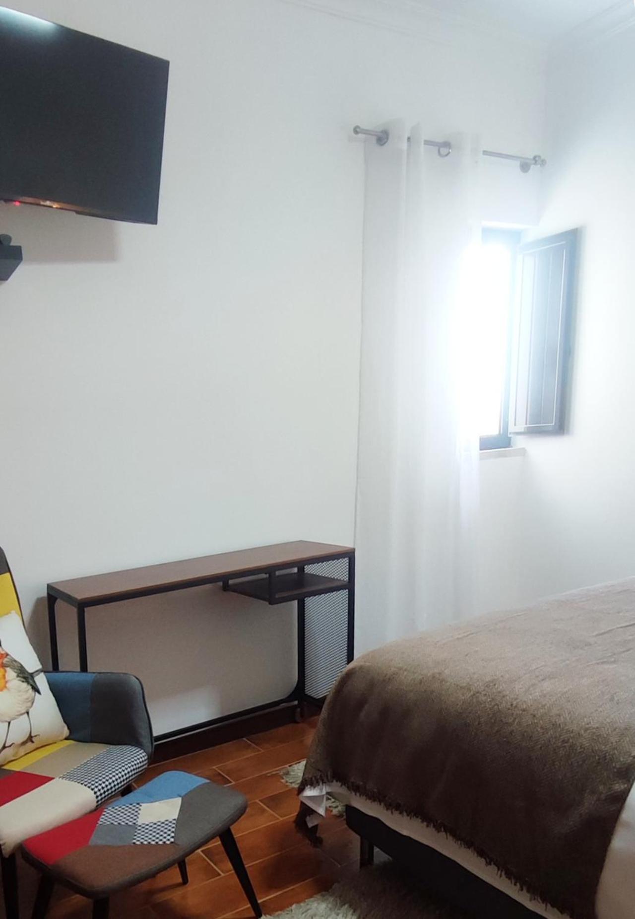 R3 - Guesthouse Travessa Da Arieira Aguda (Leiria) المظهر الخارجي الصورة